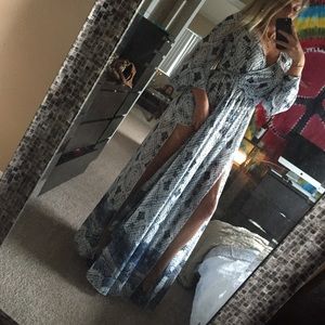 Beautiful long sleeve maxi dress